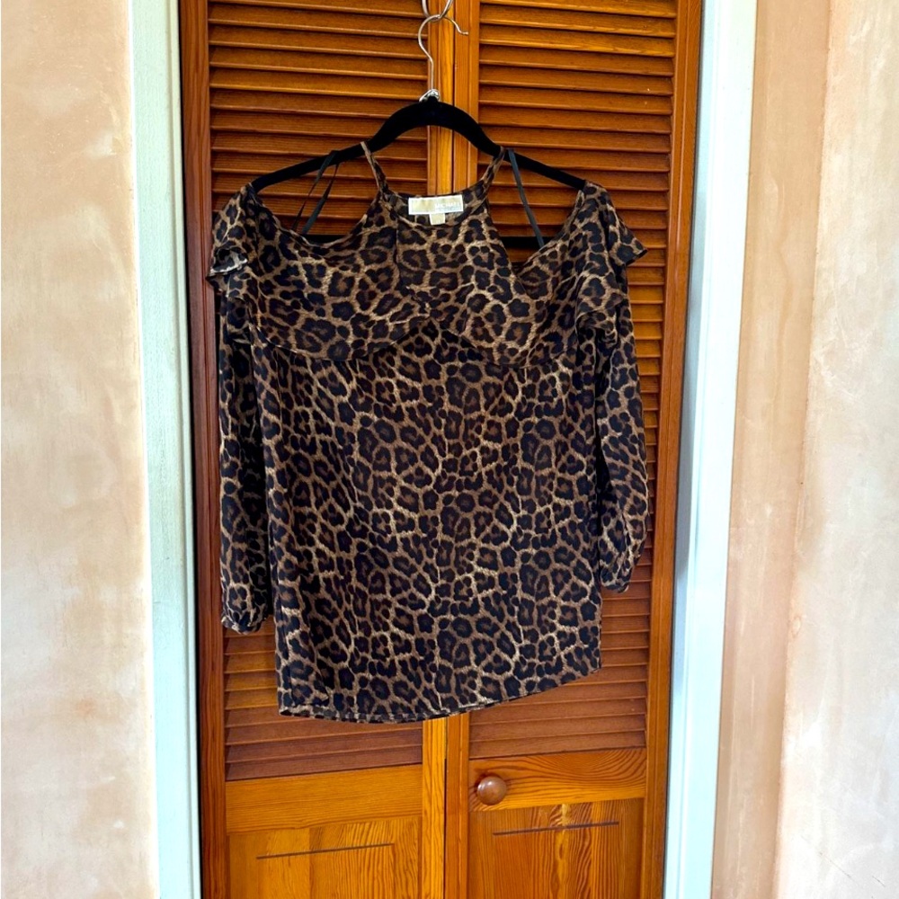 Michael Kors Black and White Off-Shoulder Long Sleeve Blouse